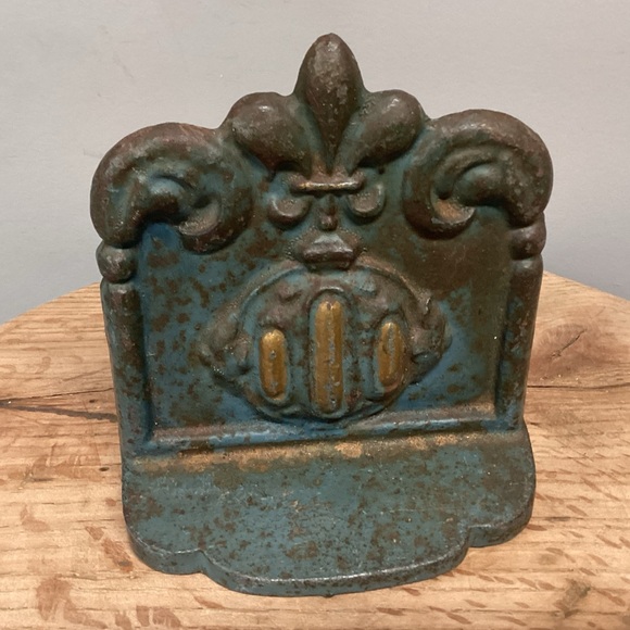 🟢 Vintage Cast Iron Fleur - De - Lis Bookend / Shelf Decor / Paperweight - Heavy - Picture 3 of 13